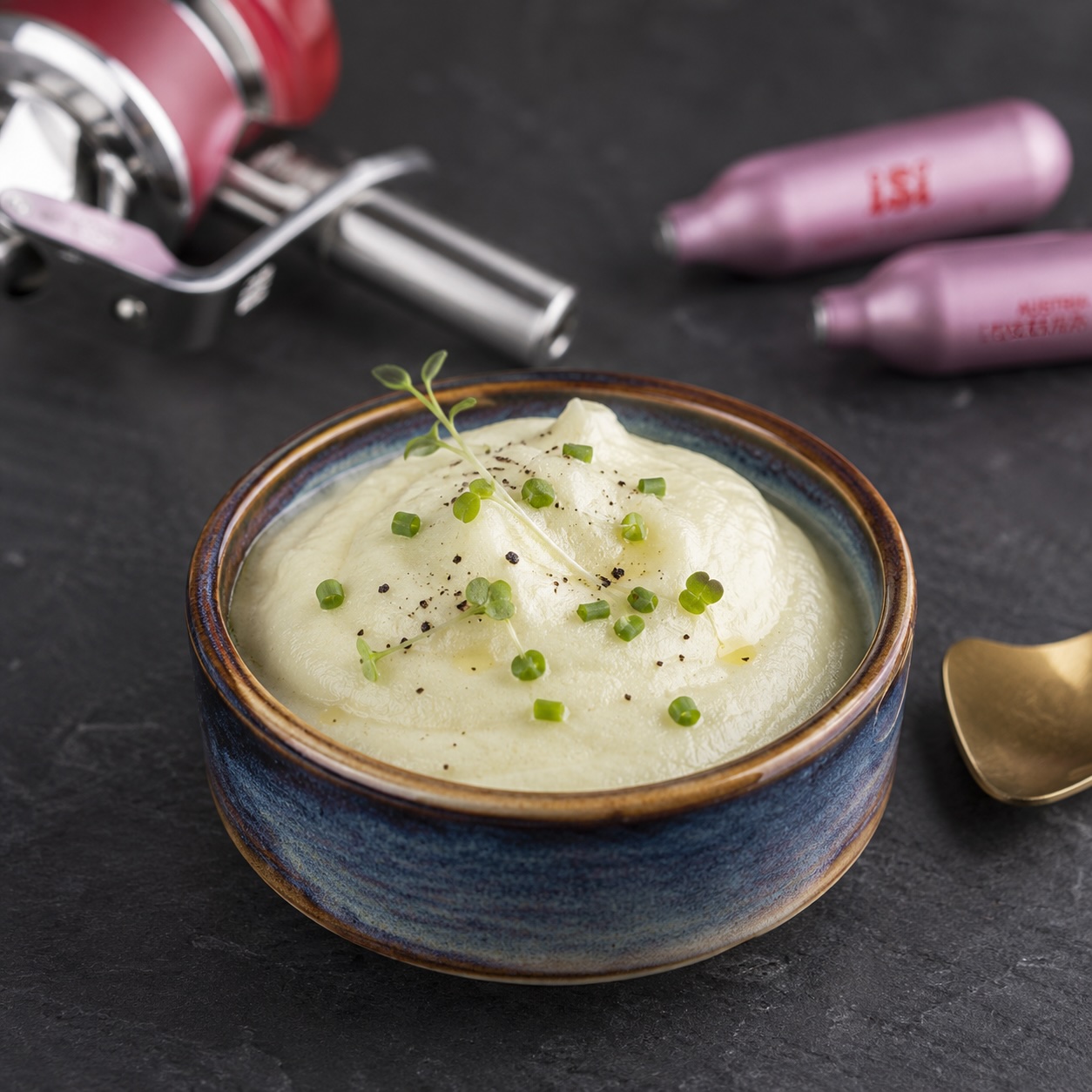Luftiges Kartoffel-Espuma aus dem iSi